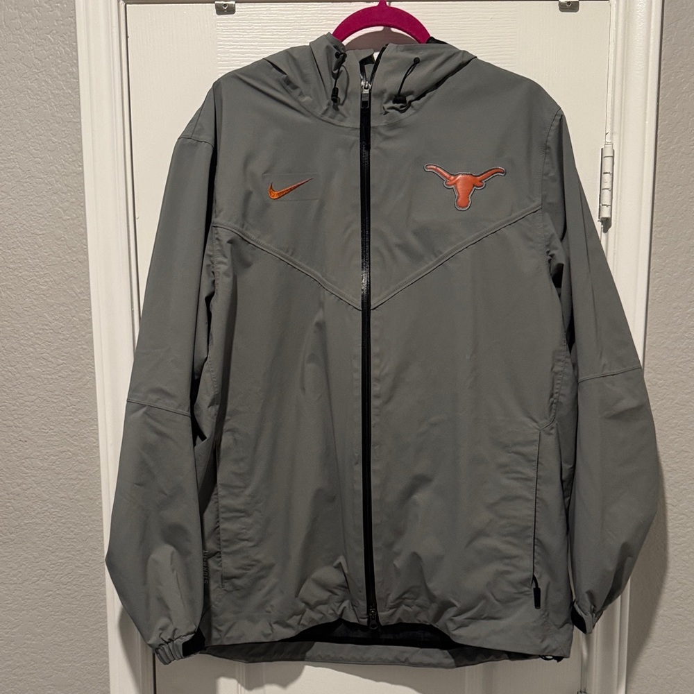 Nike Windbreaker in Gray with Orange Details
